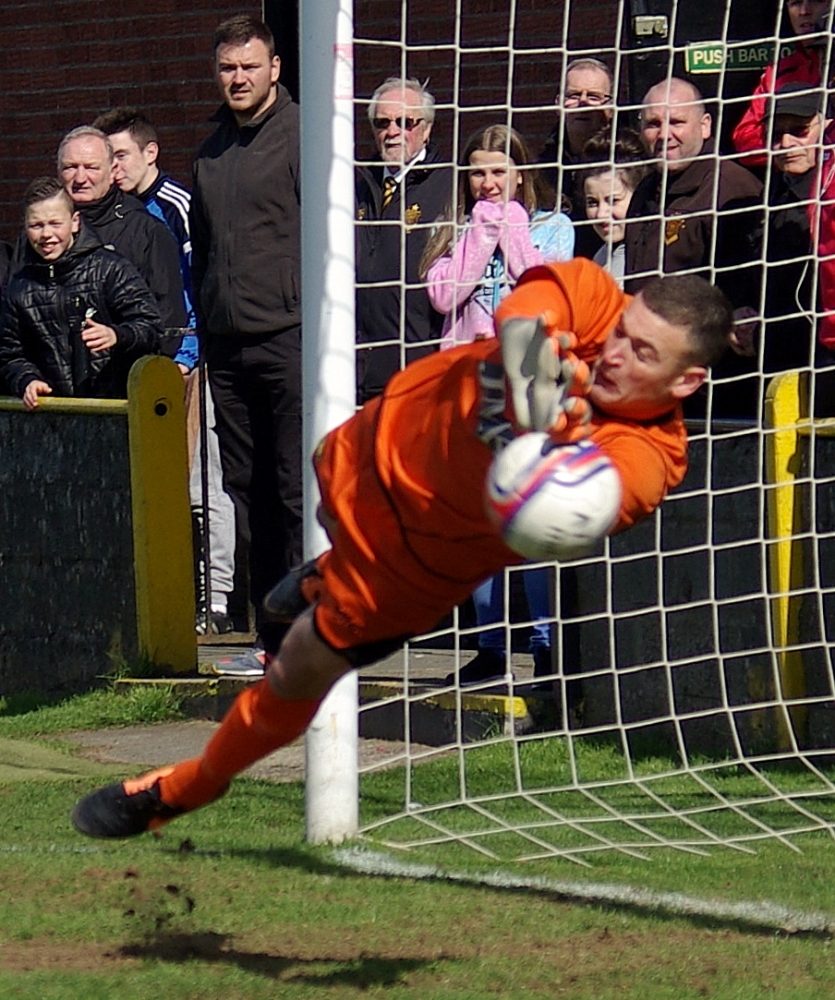 Auchinleck Talbot v Clydebank