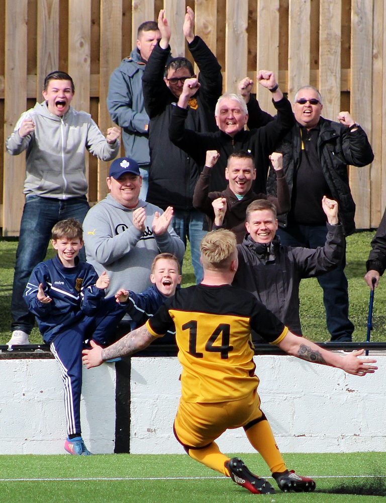 Cumnock Juniors v Auchinleck Talbot