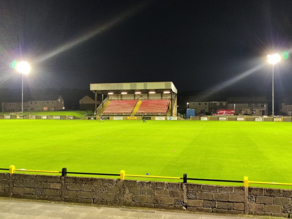 LARGS UNDER THE LIGHTS WHILE RAIN THREATENS SCOTTISH CUP TIE